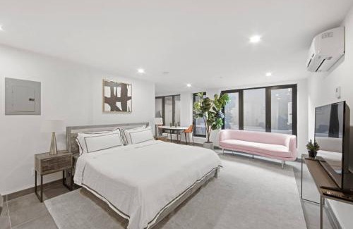 Greenpoint House | 149BK-101 New construction 2BR Private garden W-D