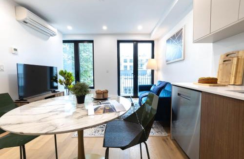 Greenpoint House | 149BK-302 New Construction 1BR WD in unit Balcony