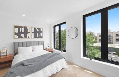 Greenpoint Apartment | 149BK-501 NEW Prime greenpoint 2BR WD in unit