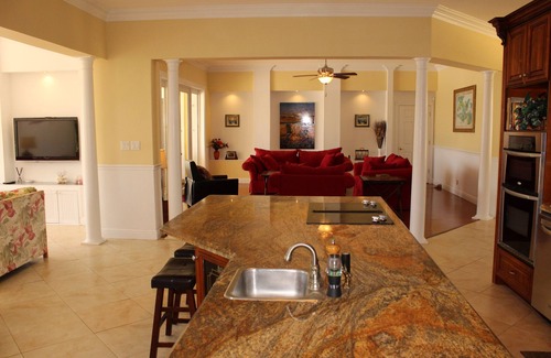 Bahama Reef House | 14ft Centre consul boat and car included Waterfront property with pool.