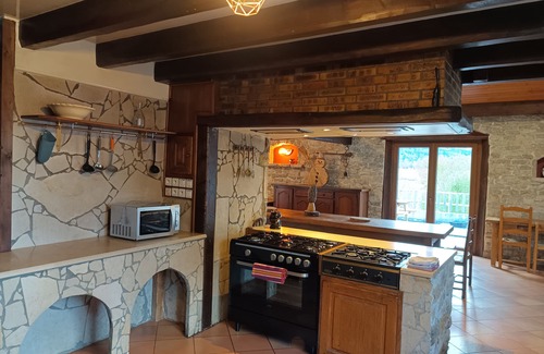 Thezillieu Cottage | 15 +12 people maximum Main gîte 15 pers/chalet dormitory 12 pers