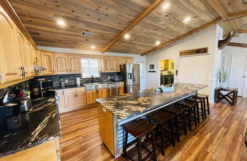 Mayo House | 15 ACRE RIVER FRONT CABIN HOUSE ON THE SUWANNEE, WITH SPRING WALKING DISTANCE