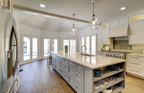 Oceanside House | 15 Duck Hawk-4th Row Ocean! A low country home that exudes charm & comfort.