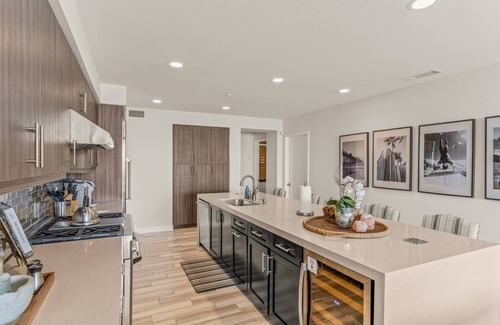 Townsite Condo | 15 Feet to the Water - Oceanfront