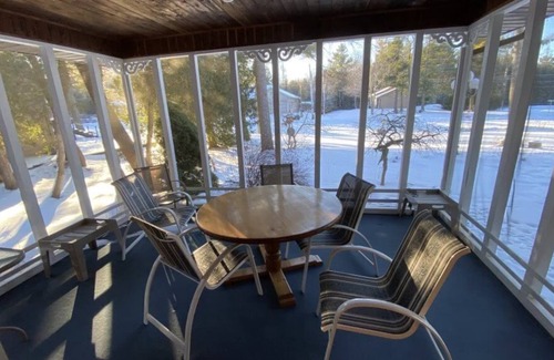 Sauble Beach Cottage | 15 Gremik Crescent