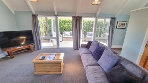 Hanmer Springs House | 15 Leamington Street
