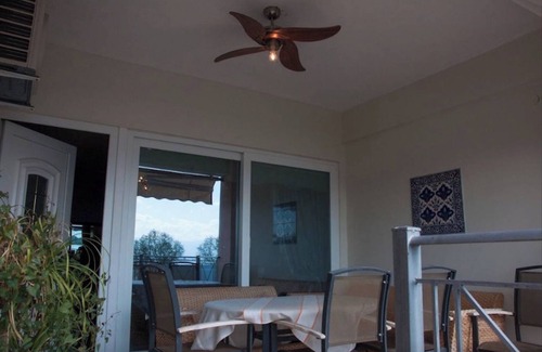 Nea Anchialos House | 15 meters by the sea.