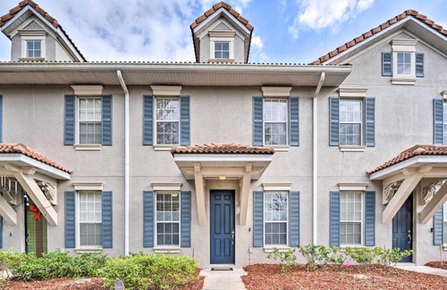 Buena Ventura Lakes House | 15 Mi to Disney Kissimmee Townhome with Patio