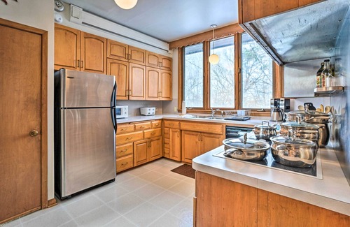 Minnetonka House | 15 Mi to Downtown Minneapolis: Retreat on 5 Acres