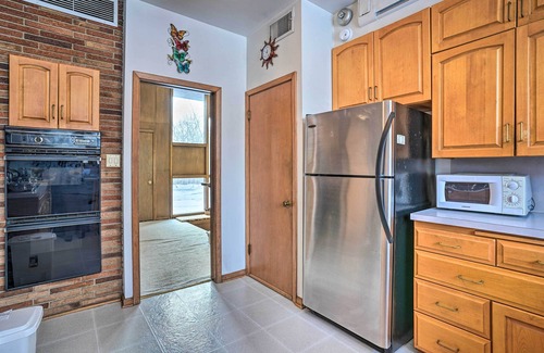 Minnetonka House | 15 Mi to Downtown Minneapolis: Retreat on 5 Acres