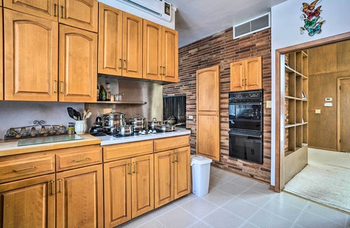 Minnetonka House | 15 Mi to Downtown Minneapolis: Retreat on 5 Acres