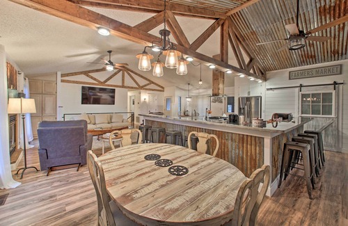 Hot Springs Village House | 15 Mi to Hot Springs Nat'l Park: Home w/Fire Pit!