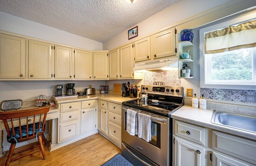 Mingoville House | 15 Mi to Penn State: Hideaway w/Fire Pit!