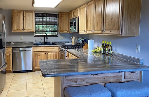 Alamogordo House | 15 Miles from White Sands National Park, less than a mile from Desert Lake Golf