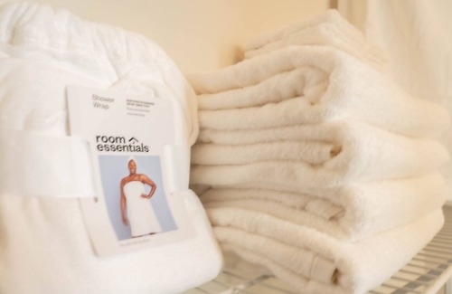 Columbia Apartment | 15 min away from airport & down town Columbia, SC King-1 bedroom & full kitchen.