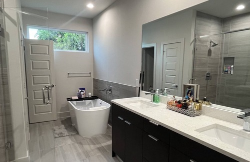 Fairbanks House | 15 min From Downtown! Luxury Houston Home