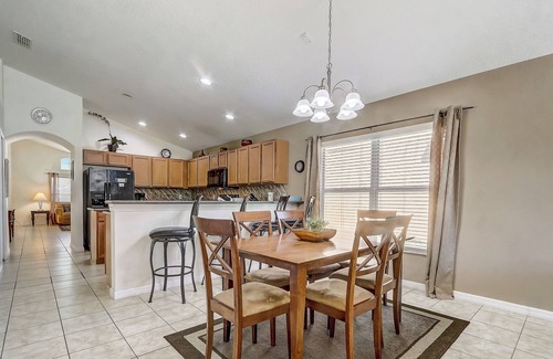 Watersong House | 15 Min to Disney, Wheelchair Accessible, Week or more for Discounts. Ok Dogs