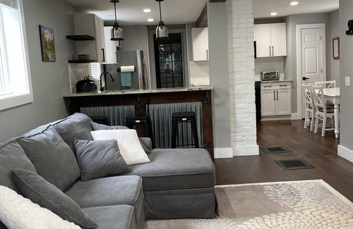 Montgomery Center House | 15 min to Jay Peak