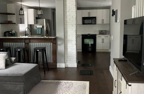 Montgomery Center House | 15 min to Jay Peak