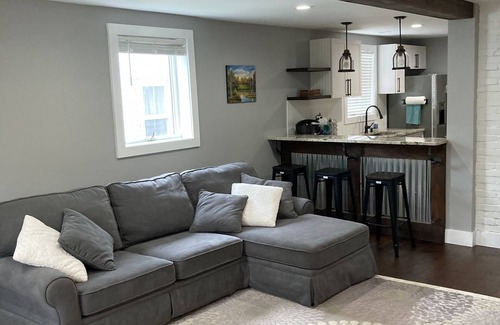Montgomery Center House | 15 min to Jay Peak