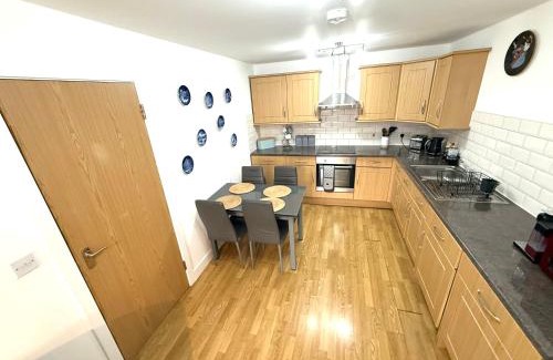 South Bermondsey Apartment | 15 min walk to Tower Bridge