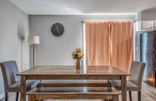 Frayser House | 15 Mins to Downtown & Zoo! Hawkins Mill Hideaway