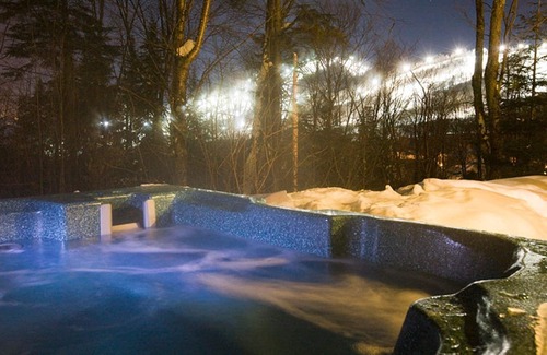 Stoneham House | 15 minutes North of old Quebec city / Sleep 18