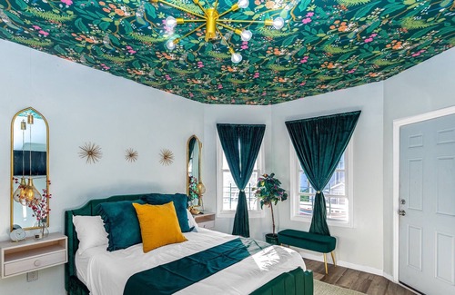 East Orange Apartment | 15 MINUTES FROM DREAM MALL