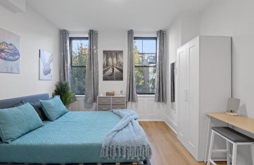 Hoboken Apartment | 15 Minutes to NYC - A Fun & Colorful Getaway