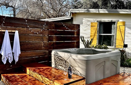 Ojai House | 15% OFF April 18-21! 2 Homes, Upper Ojai Retreat W/Spa
