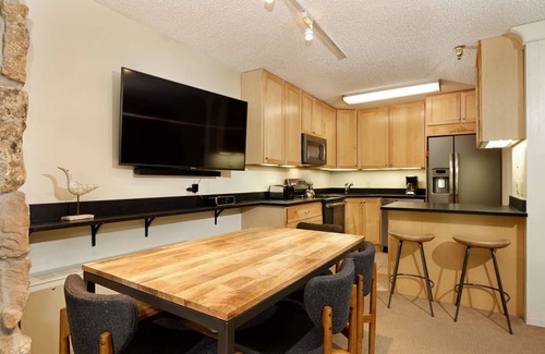 Snowmass Village Condo | 15% Off for Fall Savings! Stay 3 Nights Now thru Nov 19
