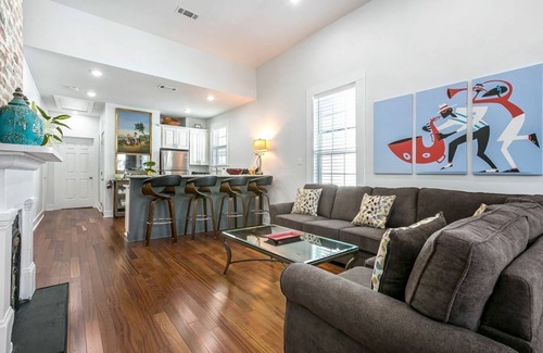 Irish Channel House | 15% OFF Monthly | 10% OFF Weekly-Spacious 5BR Near Magazine St & Uptown
