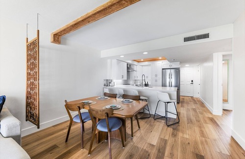 Crescent Beach Condo | 15% Off Sept Stay – Coastal Condo: Beach & Pool!