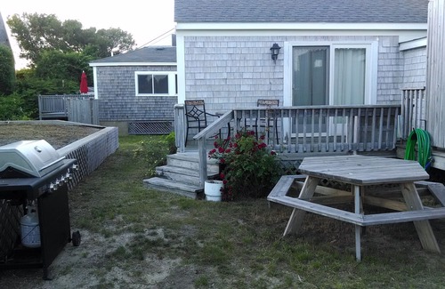 West Dennis Cottage | 15% off Third house from South Village Beach *great family vacation on Cape Cod
