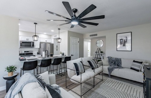 The Lakes Condo | *15 Percent Off* Sundevil Stay⁓Pool⁓Near ASU~Tempe