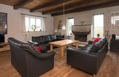 Hundslund House | 15 person holiday home in Hundslund