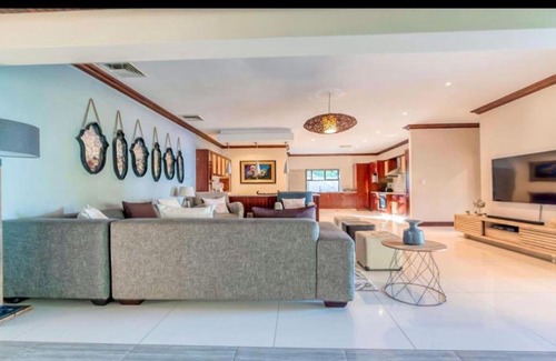 Salt Rock House | 15 Sheffield Beach Estate