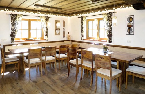 Forstau Apartment | 150 m² Apartment ∙ 5 bedrooms ∙ 20 guests