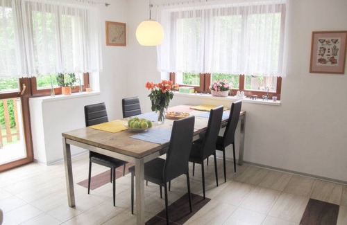 Jestrebice House | 150 m² House ∙ 3 bedrooms ∙ 8 guests
