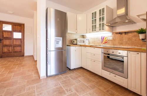 Vrh House | 150 m² House ∙ 3 bedrooms ∙ 8 guests