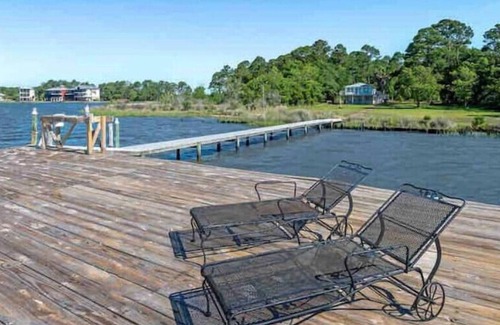 Gulf Shores House | 150’ Waterfront on Oyster Bay - Boater’s paradise