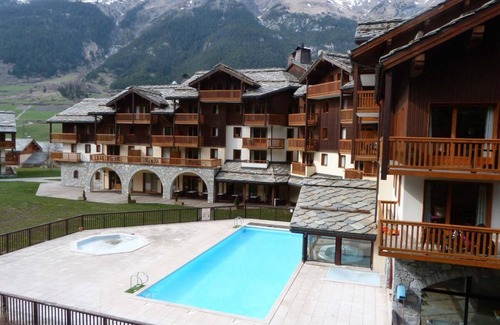 Val Cenis Apartment | 150m from shops, 1st floor, fitness, swimming pool, balcony, tv, ski locker, 31m², Val Cenis
