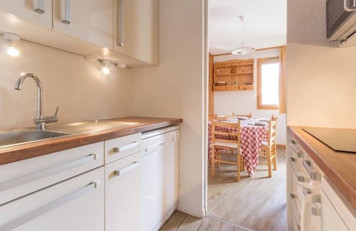 Montchavin Apartment | 150m from resort center, 1st floor, balcony, tv, ski locker, 33m², Montchavin La Plagne