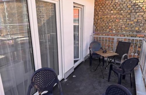 Alzey Apartment | 150m2 Maisonette 3 Schlafzimmer 2 Bäder und Balkon