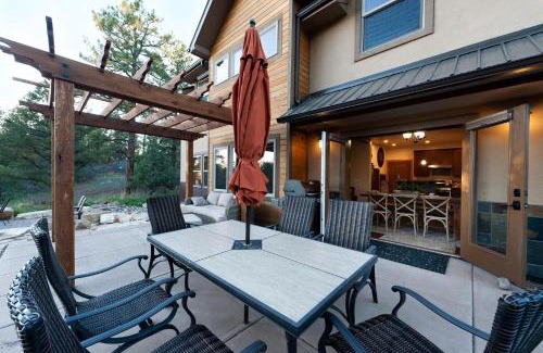 Durango House | 151 Oak Road