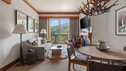 Stowe Area Resort | 1537A 2BDRM-STARR By Stowe Mountain Rentals