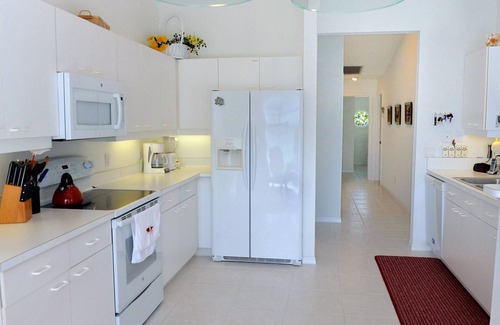 North Naples House | 155 m², max 4 people, 2 bedrooms 2 bathrooms, home office, pool next to the house