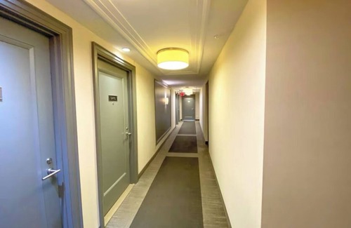 Bloor-Yorkville Condo | 155 Yorkville Apartment