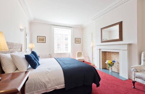 Broadstone Apartment | 158 m² Apartment ∙ 2 bedrooms ∙ 8 guests