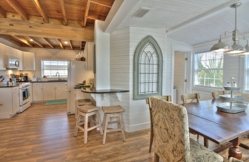 Laguna Beach Estates House | $159/night thru Oct 4th~LAGUNA BEACH'S BEST! Across from the Quiet Laguna Beach!